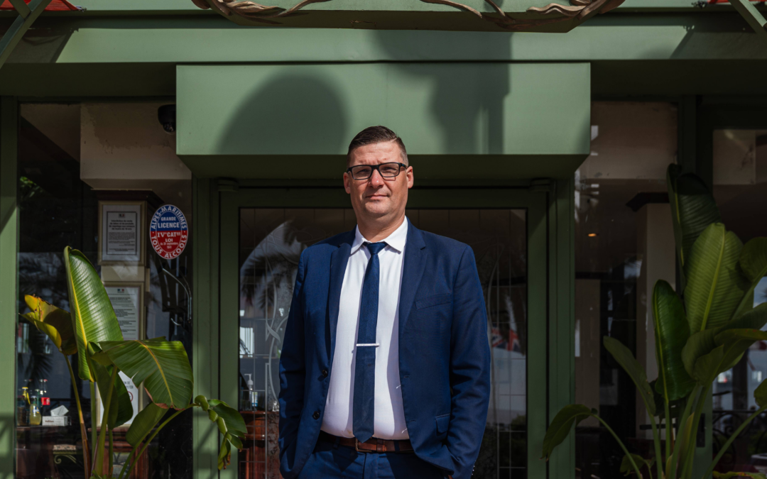 Portrait : Grégory Gleizolles, maître d’hôtel à l’Hôtel West End